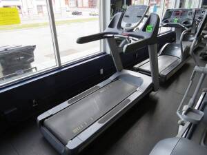 Tread Mill Precor, Mod. TRM 885, Ser# AMWZF09110055 with Heart Rate Monitor